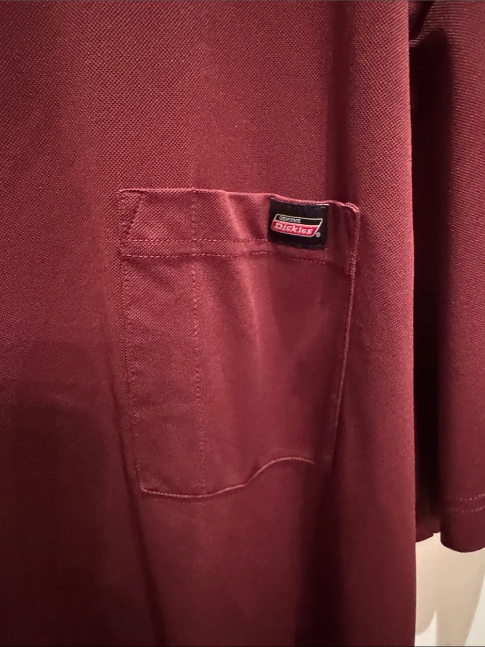 Dickies Short Sleeve Pocket Tee in Maroon